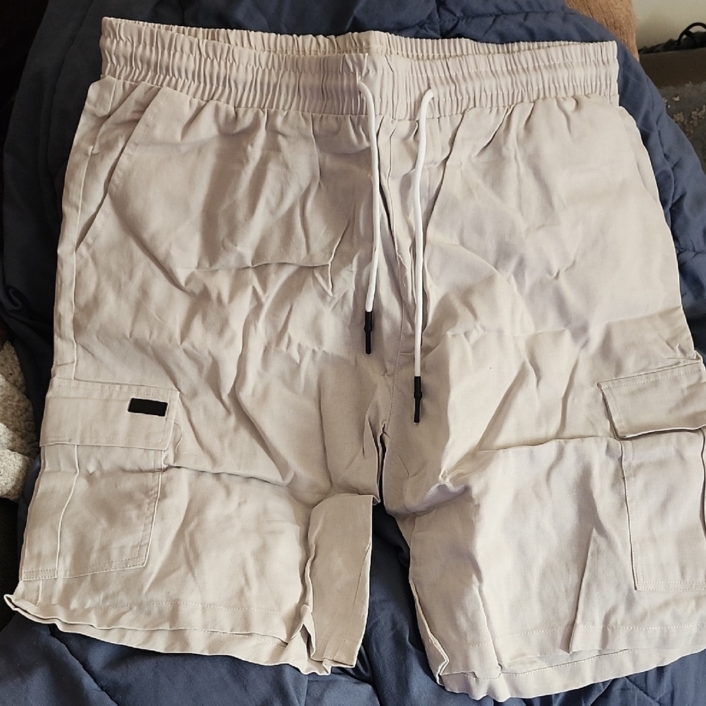 SHEIN Men's Light Beige Cargo Drawstring Shorts